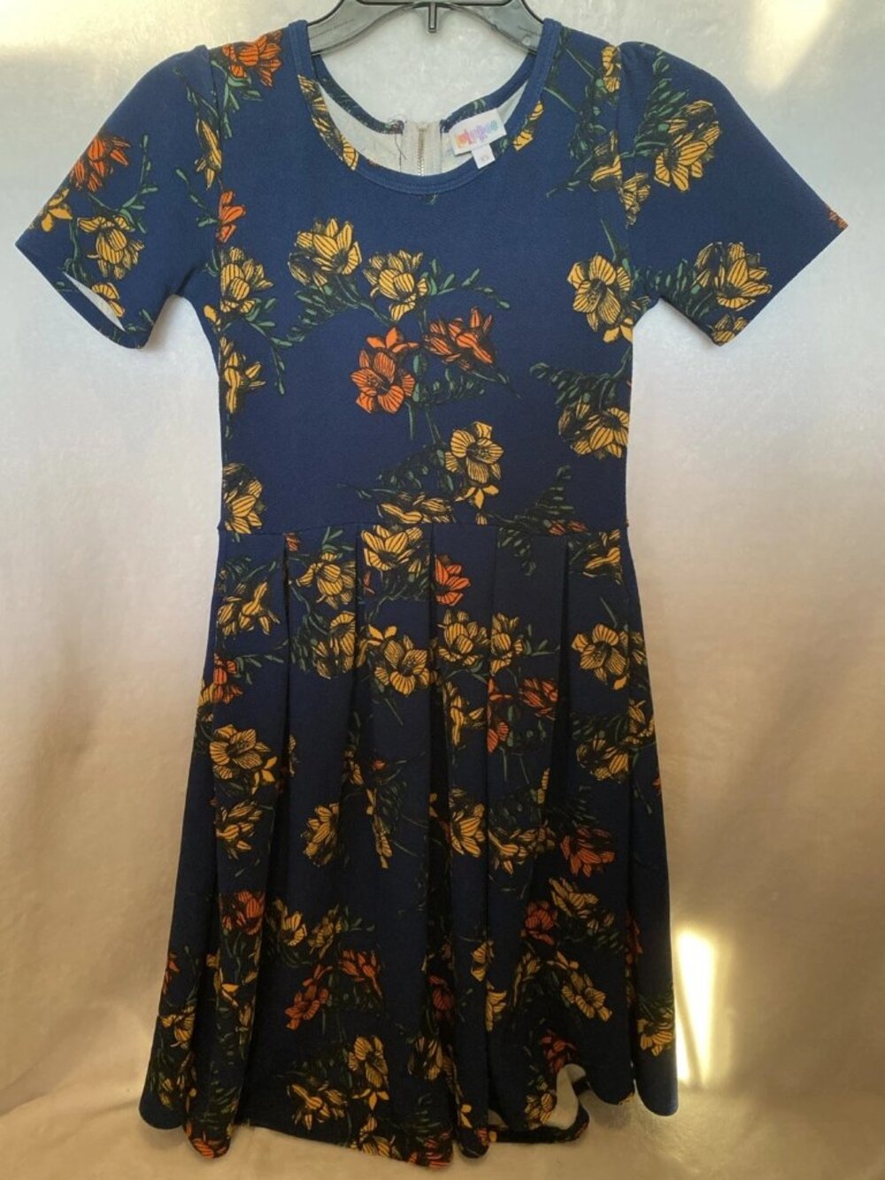 LuLaRoe Women’s Amelia Dress Floral Fit Flare Short Sleeve Zipper Sz XS